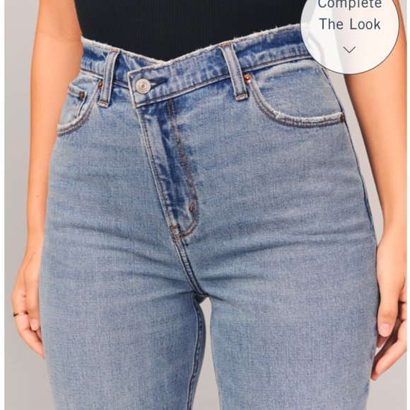 Abercrombie & Fitch Women's Straight Leg Jeans - Light Blue - Picture 4 of 7